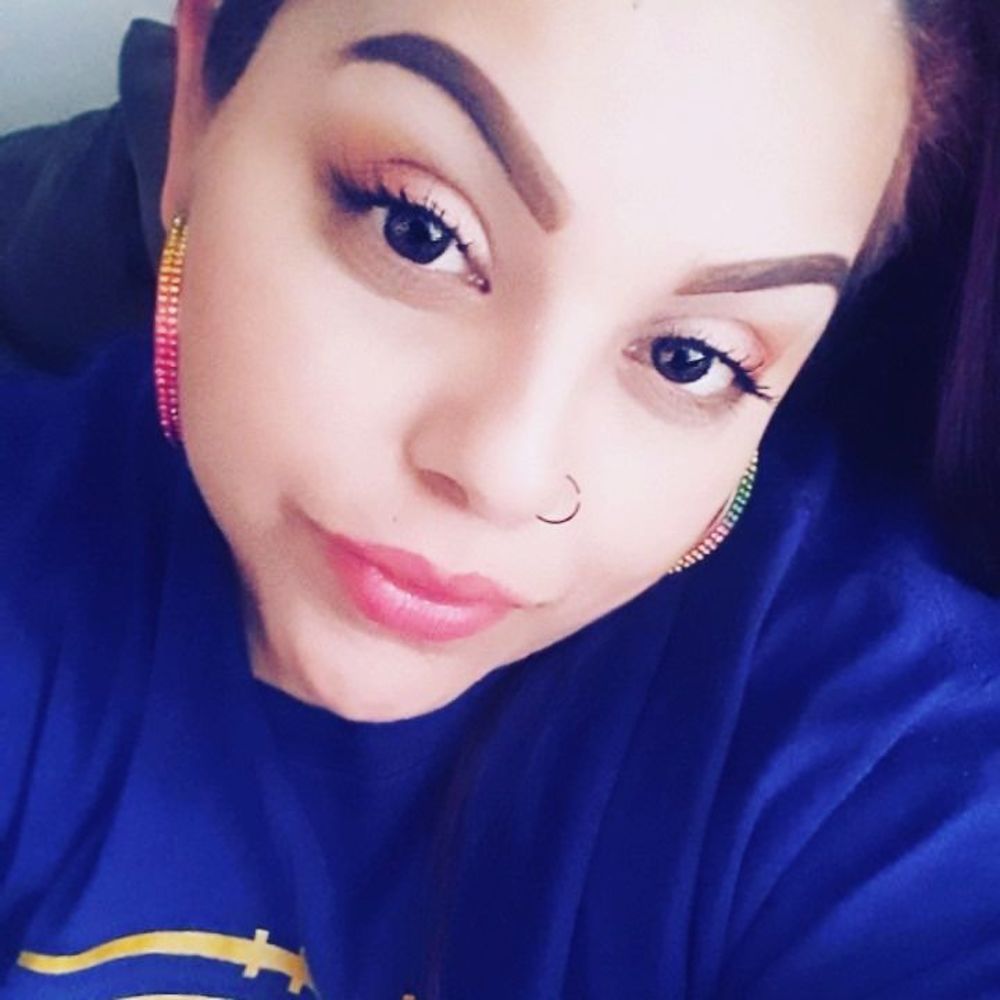 Meet your Posher, Monique